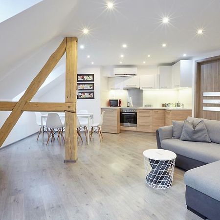 Foter Apartman Villany Luaran gambar
