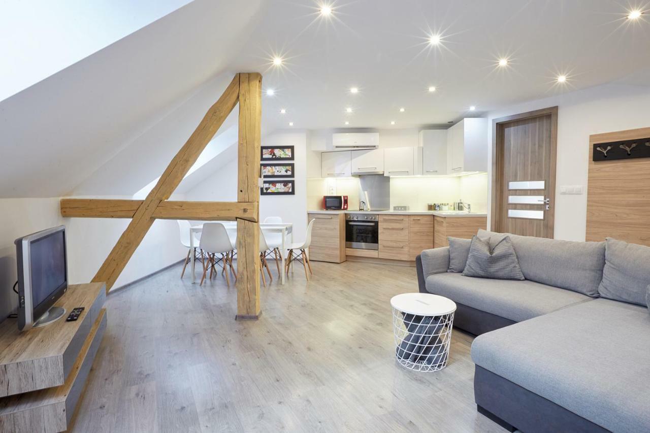 Foter Apartman Villany Luaran gambar
